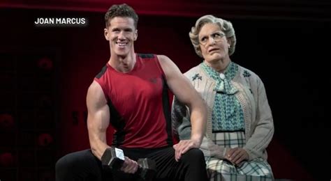 Mrs. Doubtfire actor previews Proctors run